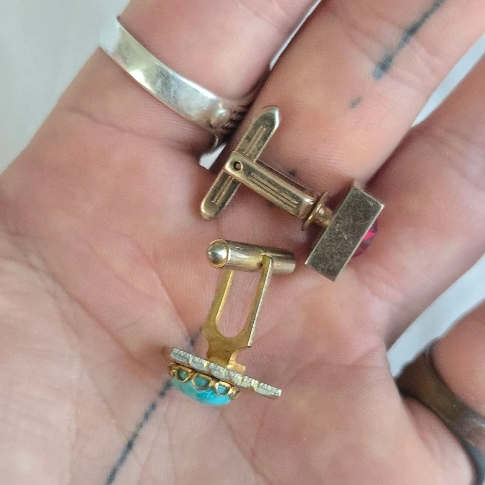 VTG Mismatched Cufflinks Gold Turquoise Red Mens OS Unique Formal Wear Unbranded